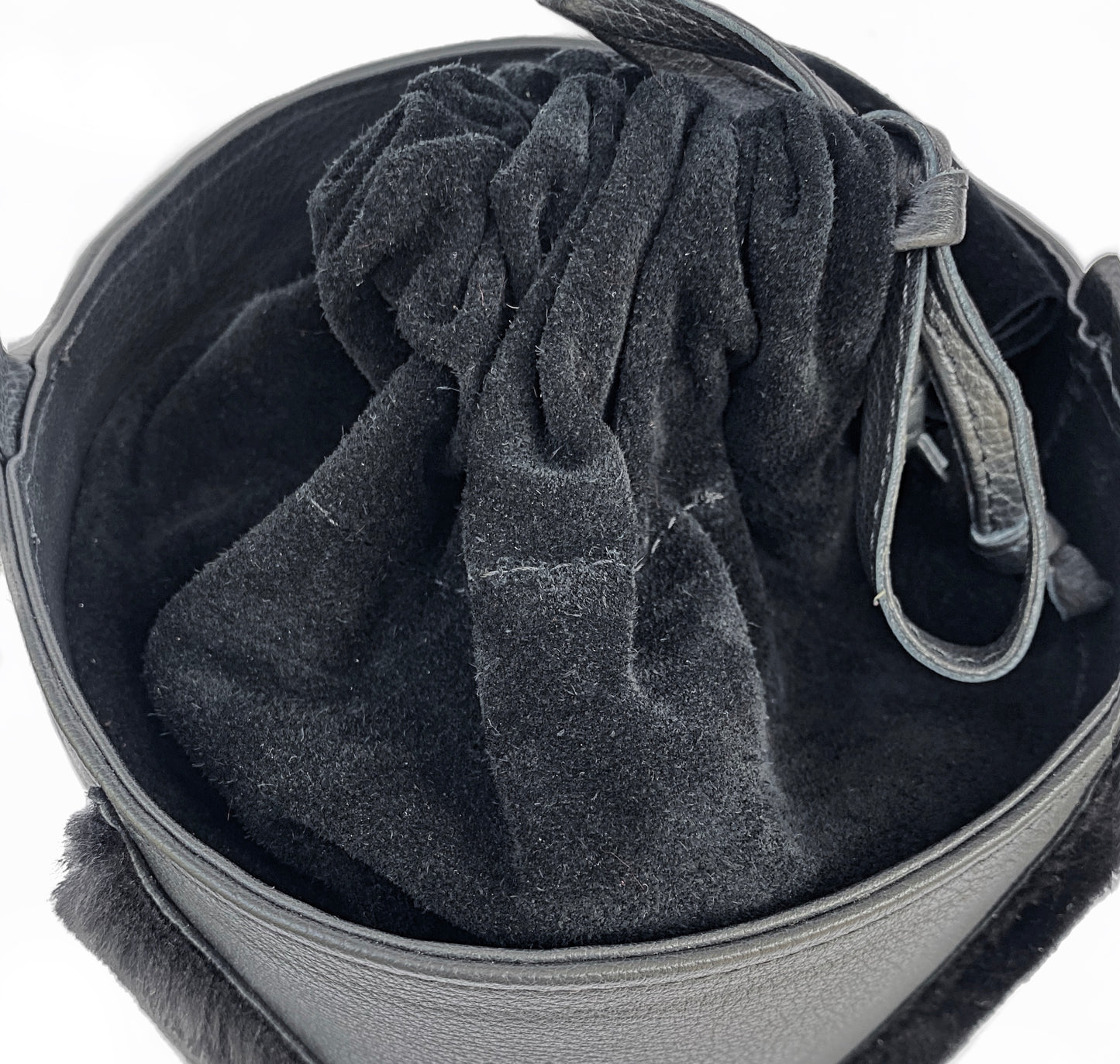 BLACK FUR LEELY CHUNKY BUCKET BAG